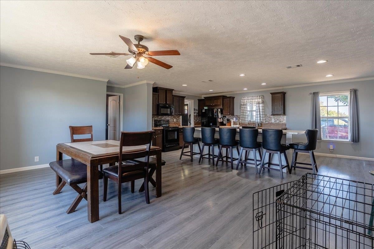 346 Chapman Rd