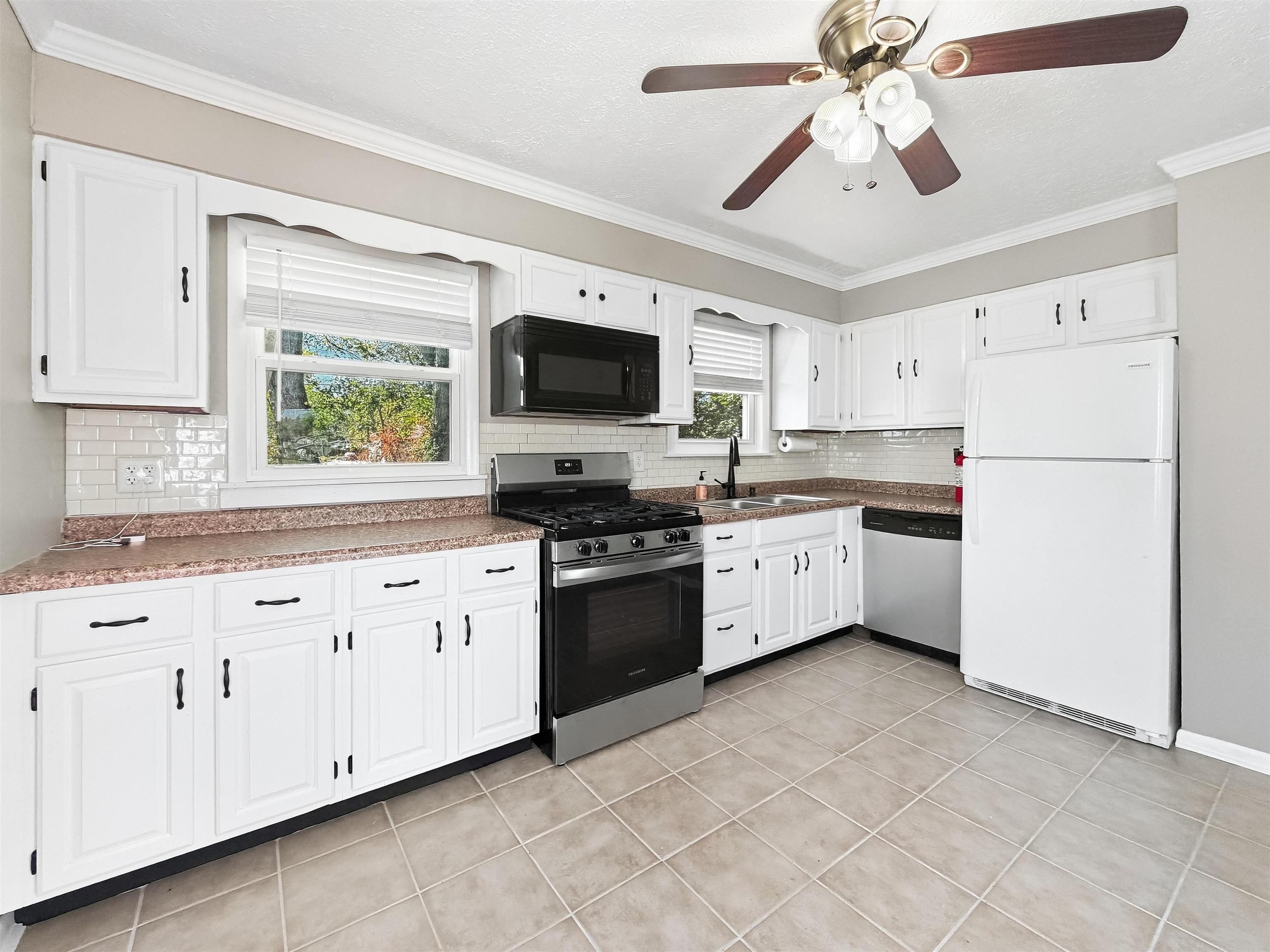 1438 Wilson Dr