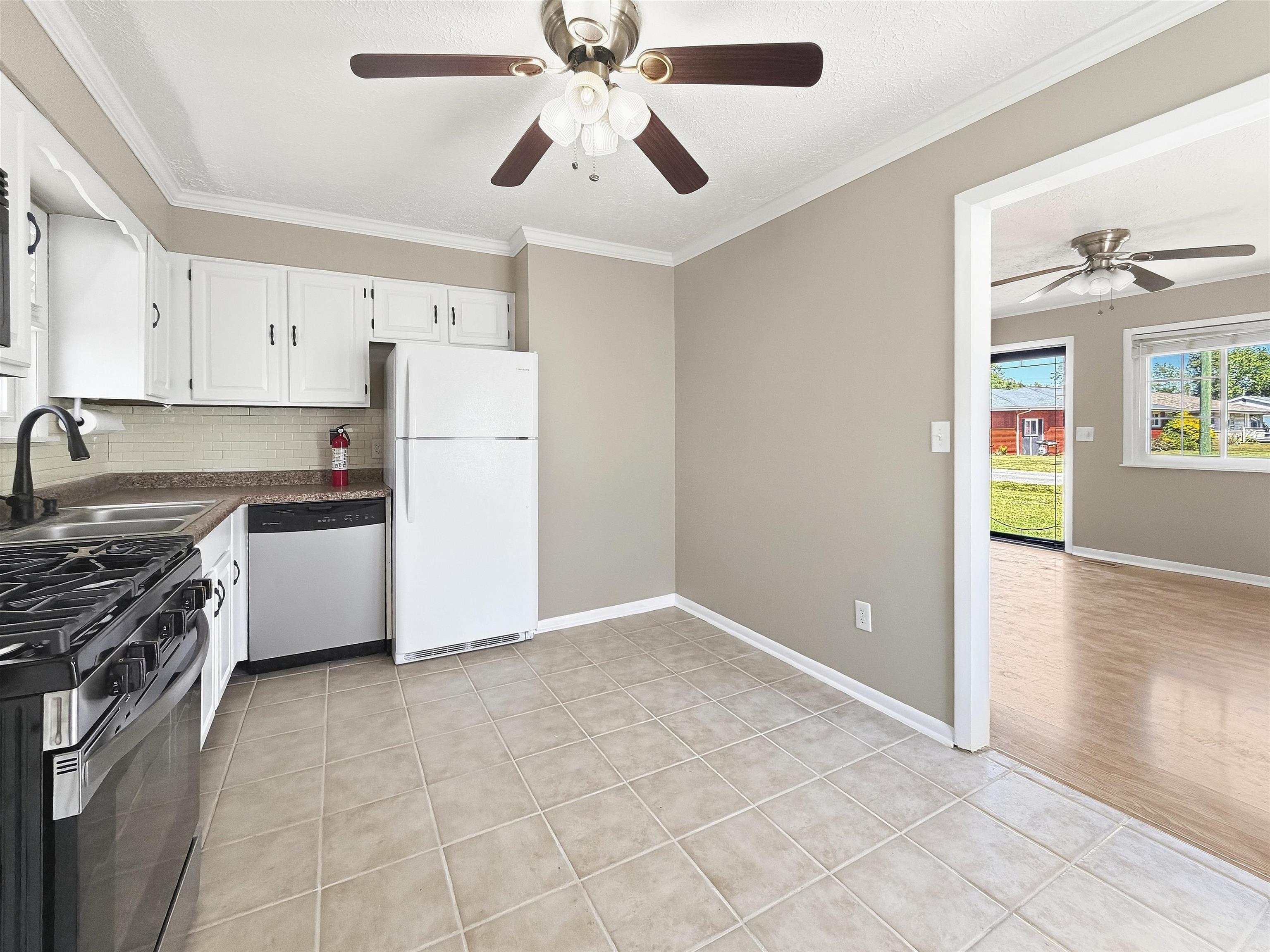 1438 Wilson Dr