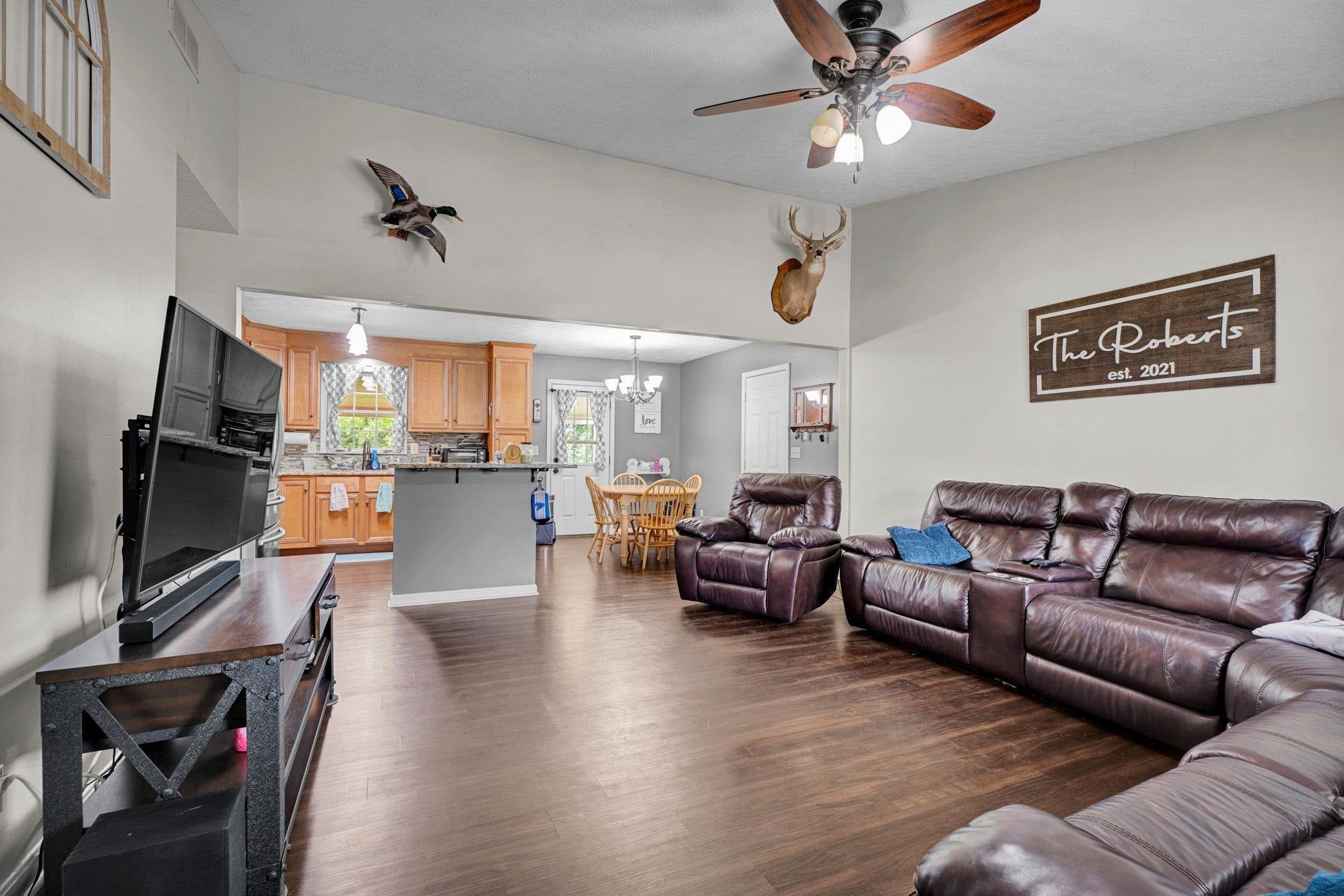 2530 Red bird Ln