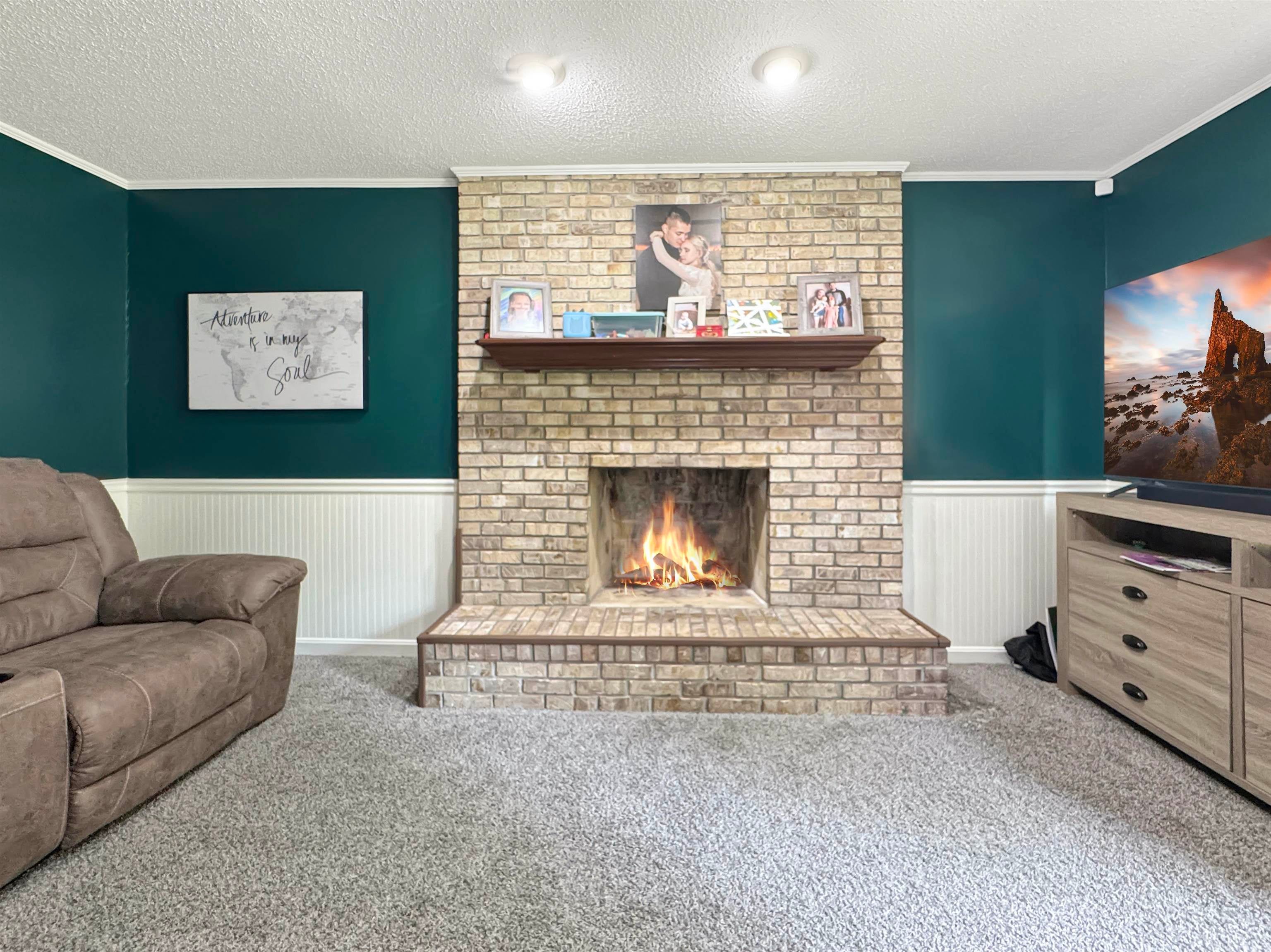 2541 Maclerie St.