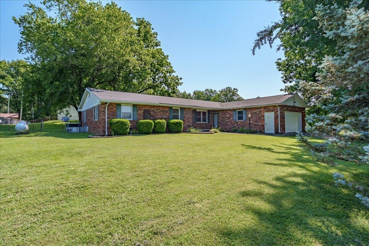 6285 Trace Chain Road