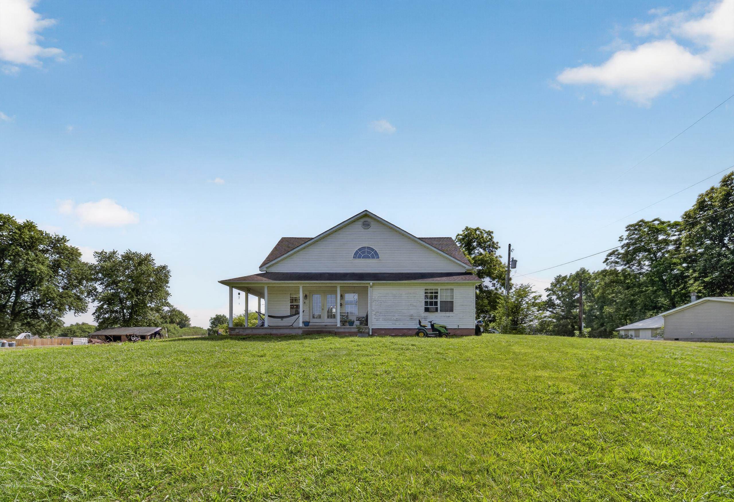 3044 Hilltop Curve Rd