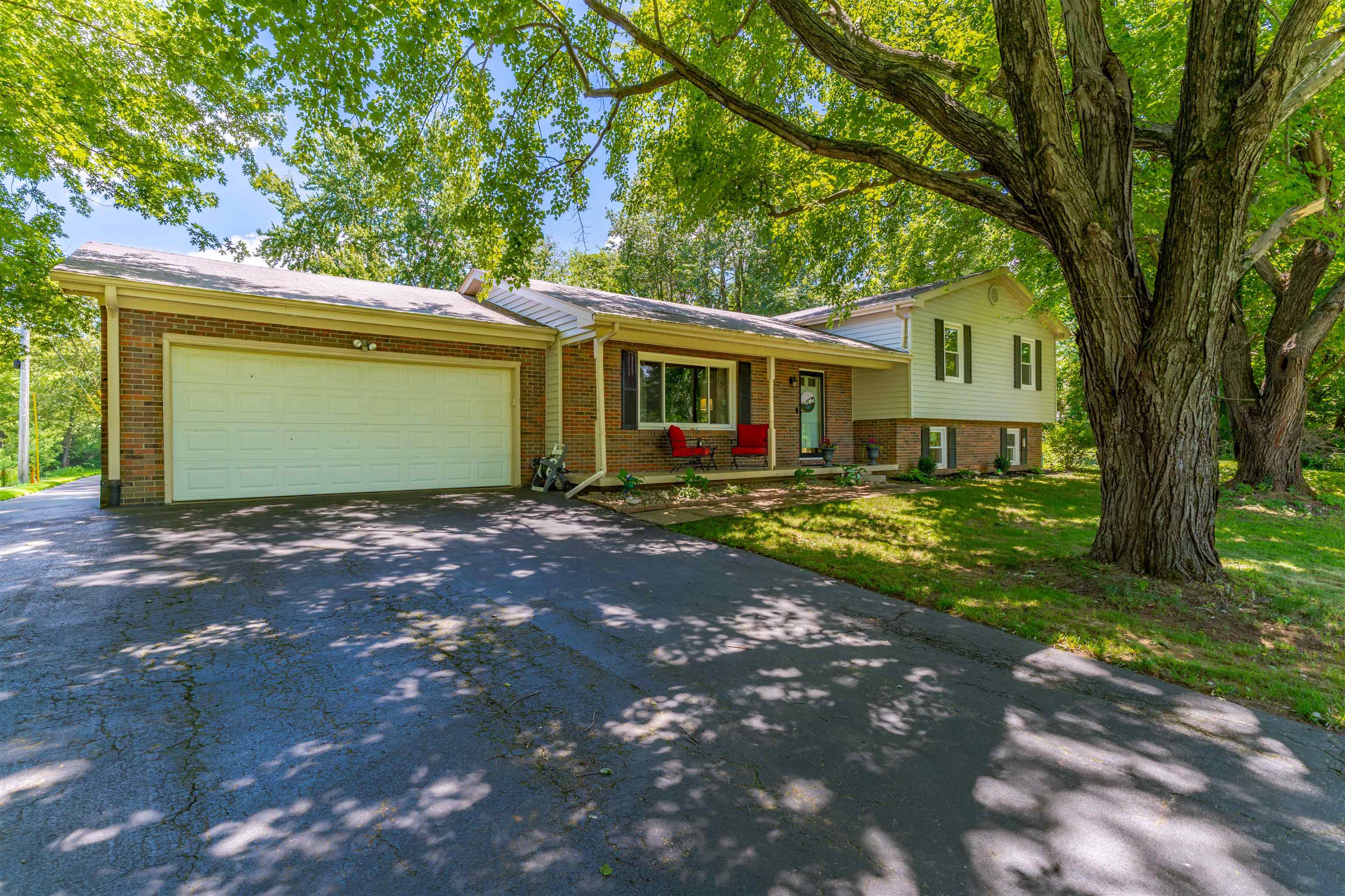 8512 Hwy 1078 N