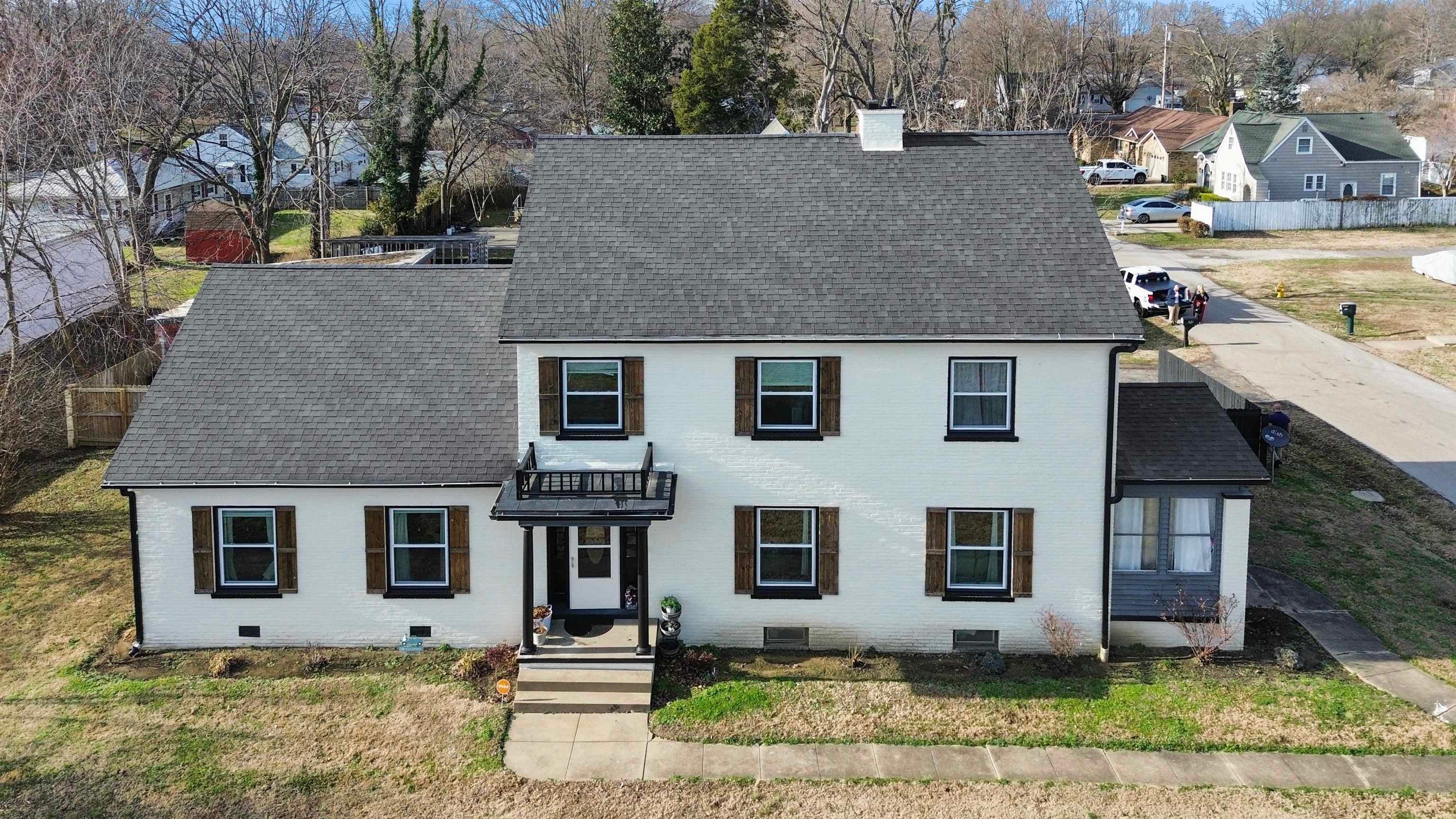 320 Harmony Ln