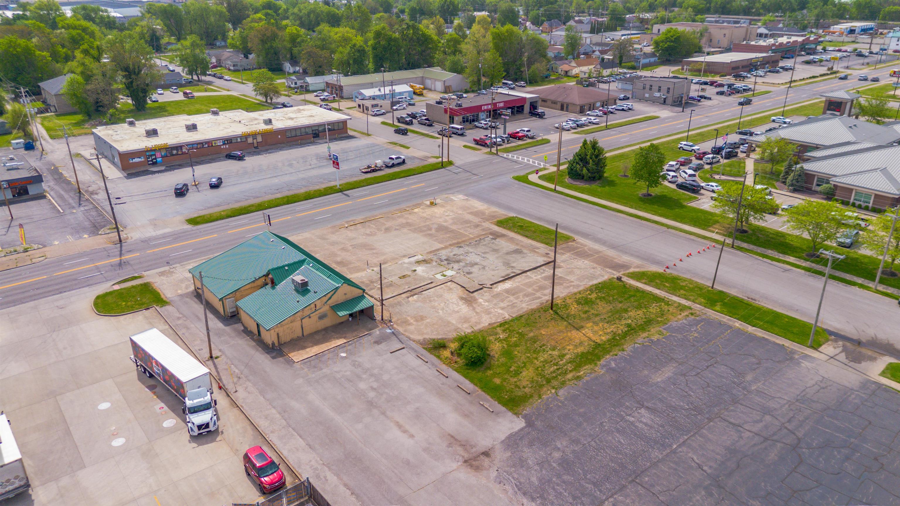 701 & 713 N Green St