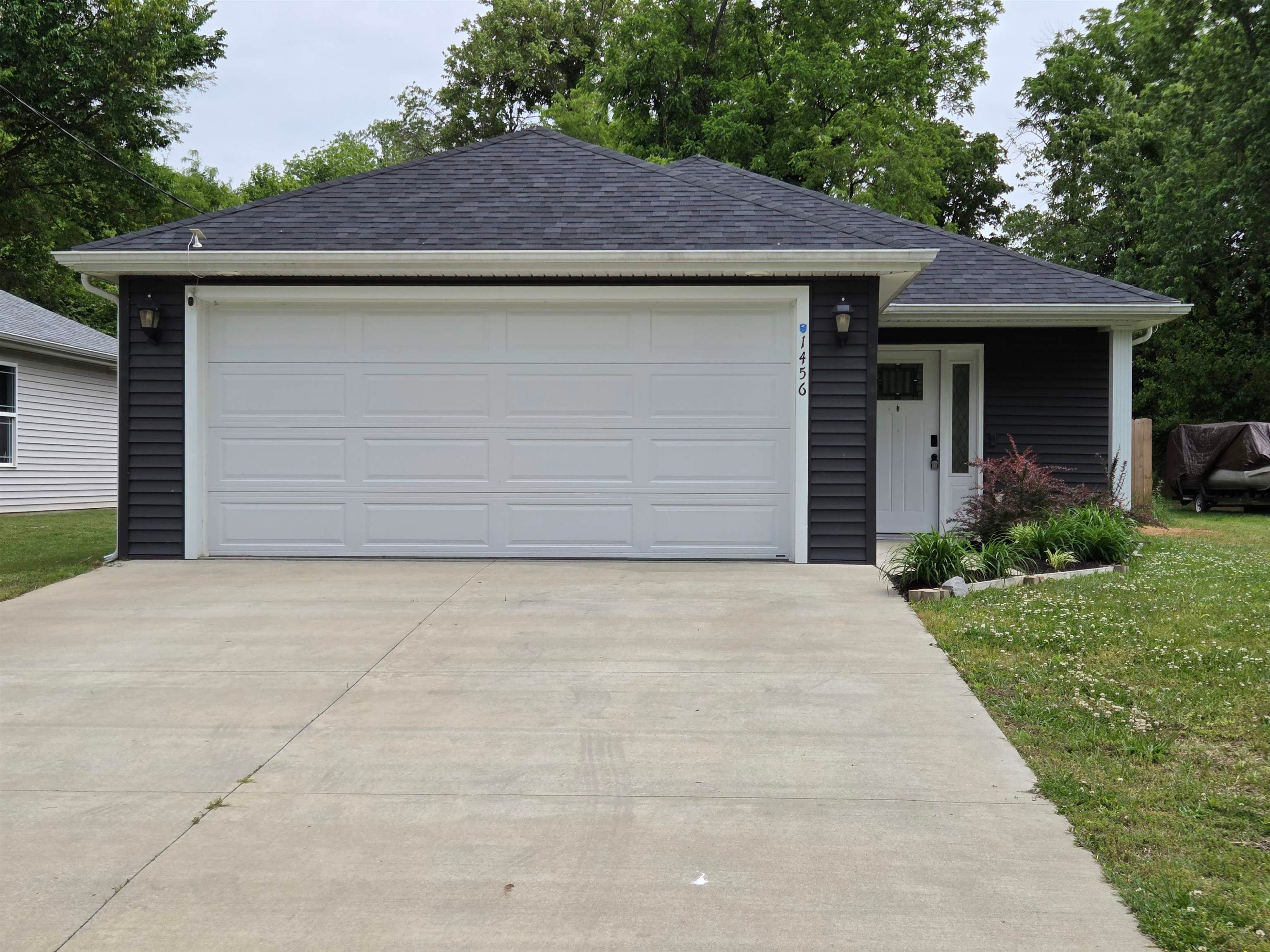 1456 Fairground Ln