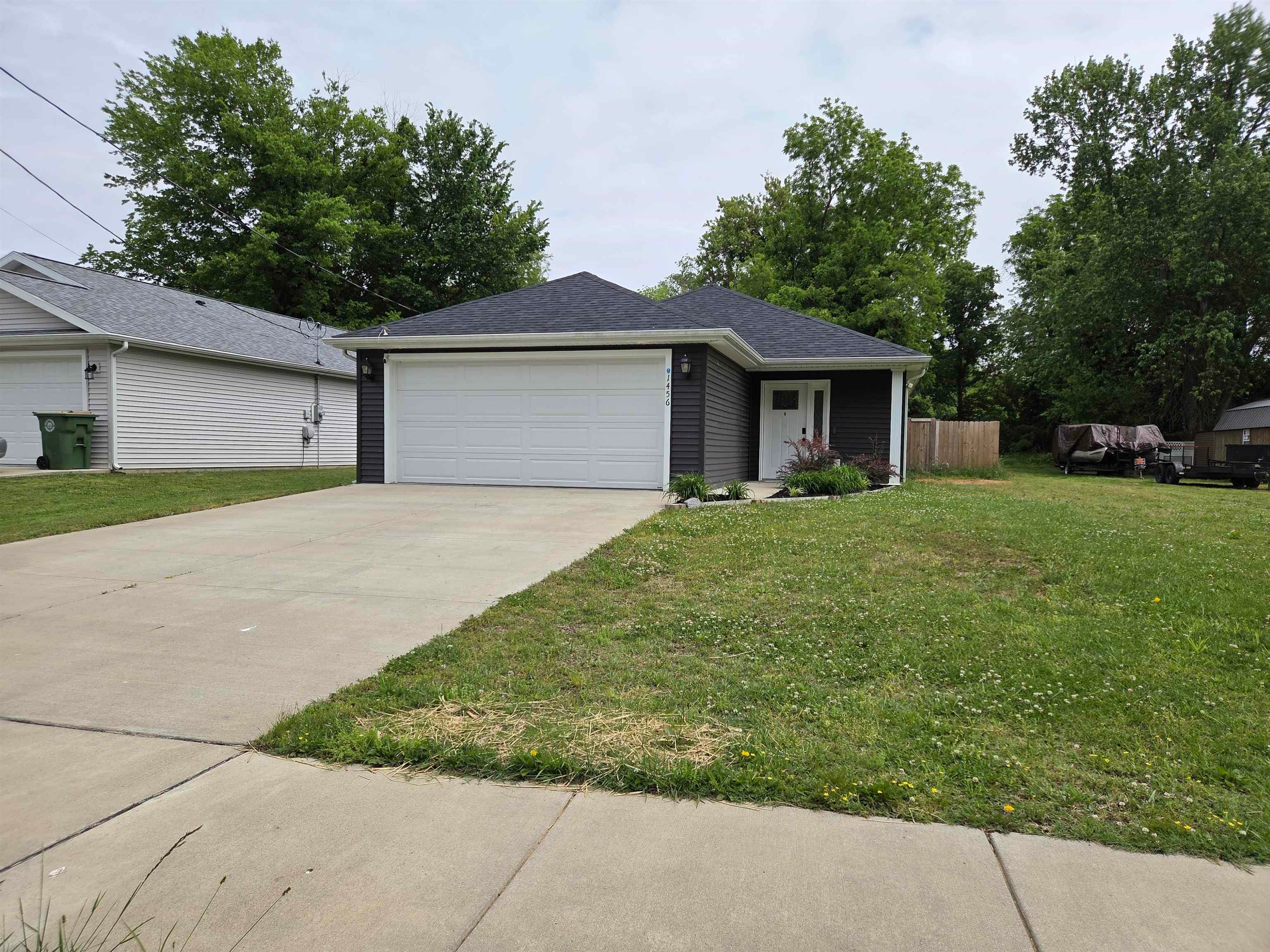 1456 Fairground Ln