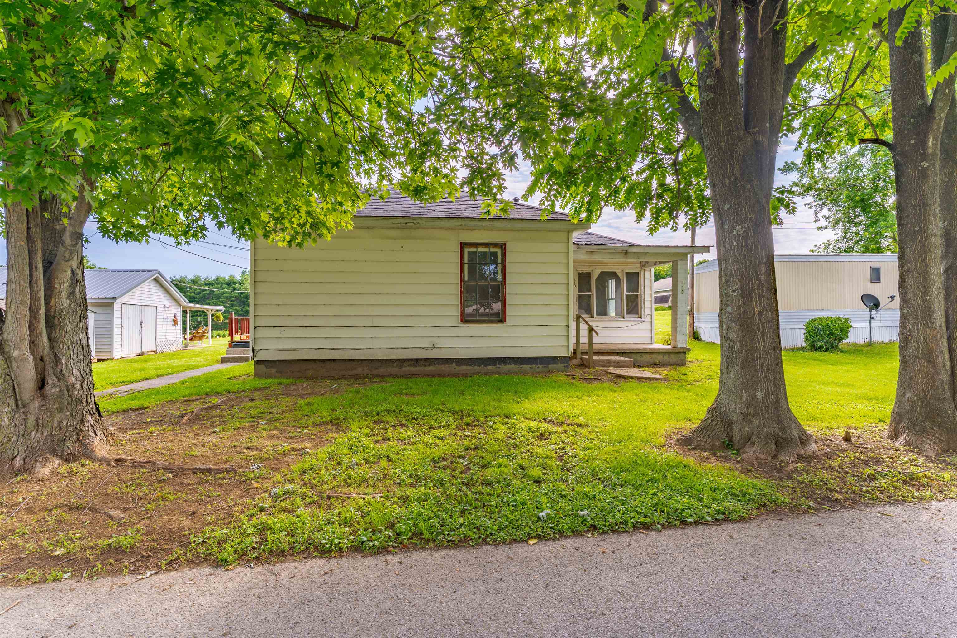 109 & 113 Janalee Dr.