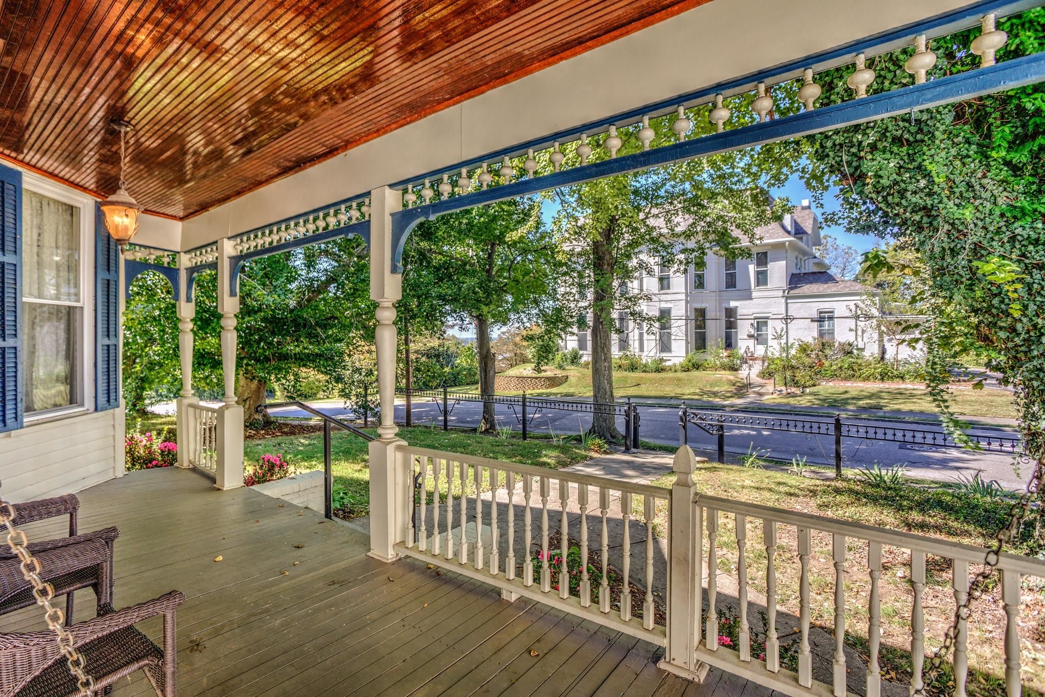 424 S Elm Street