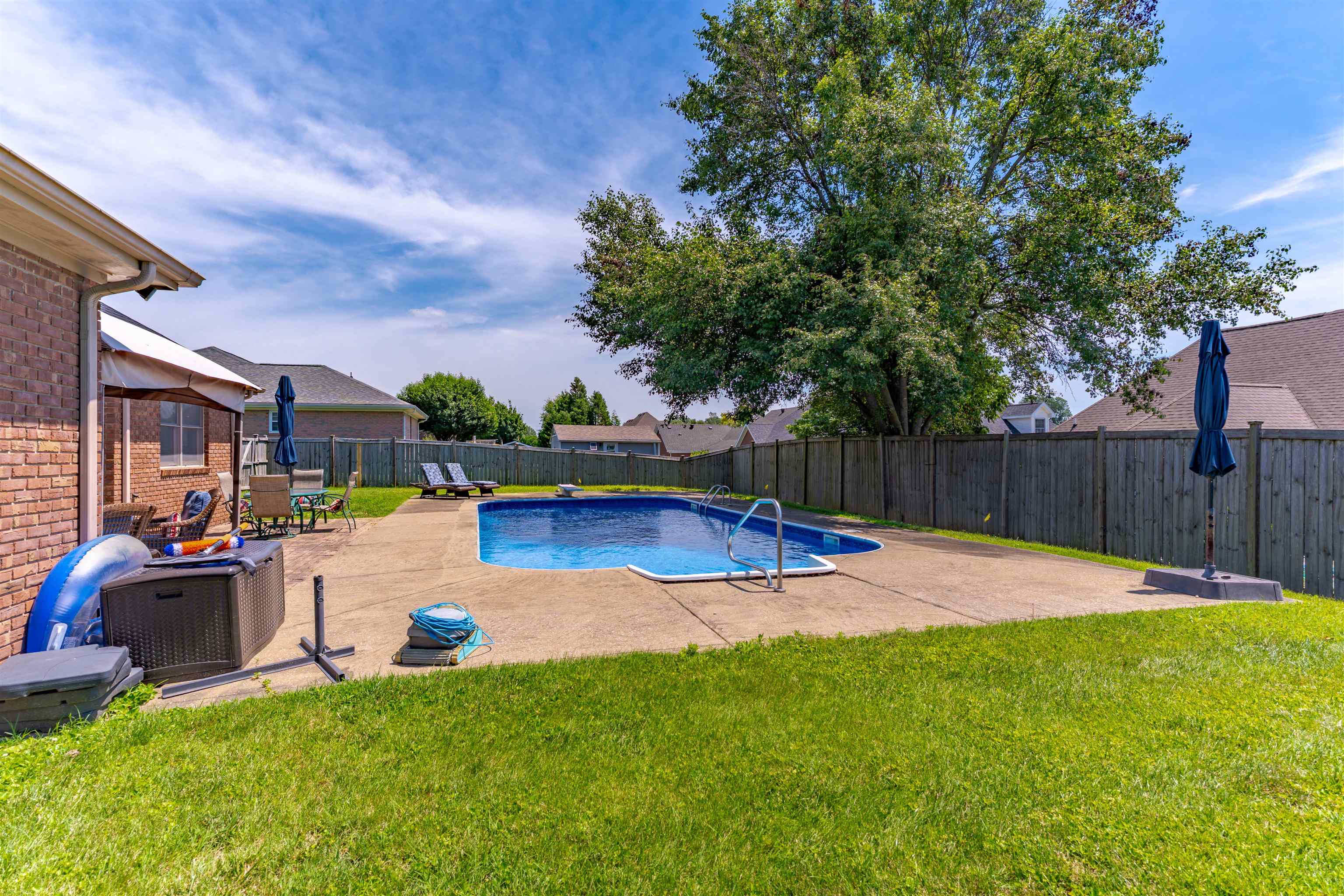 2362 Balmoral Drive