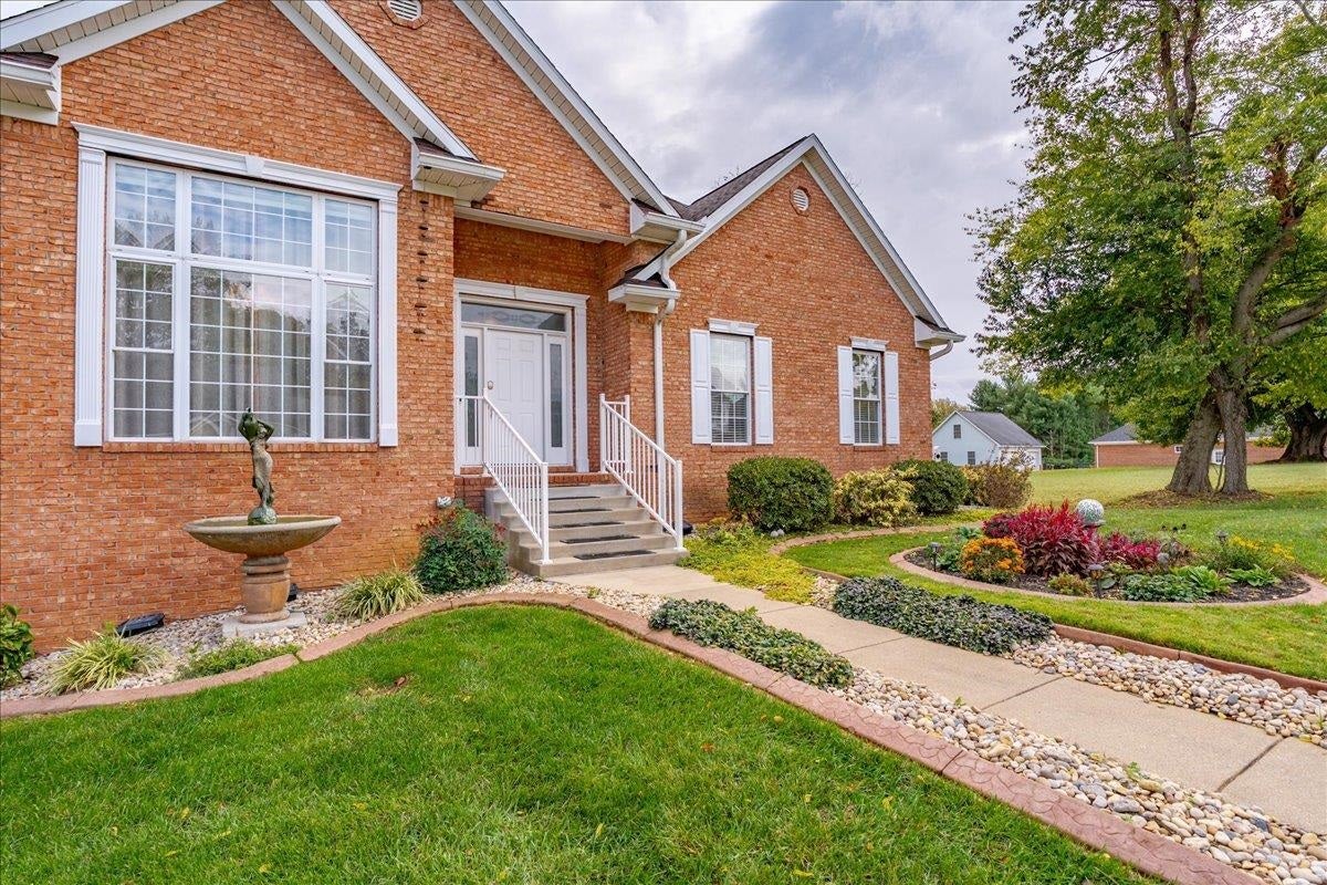 7508 Doe Lane