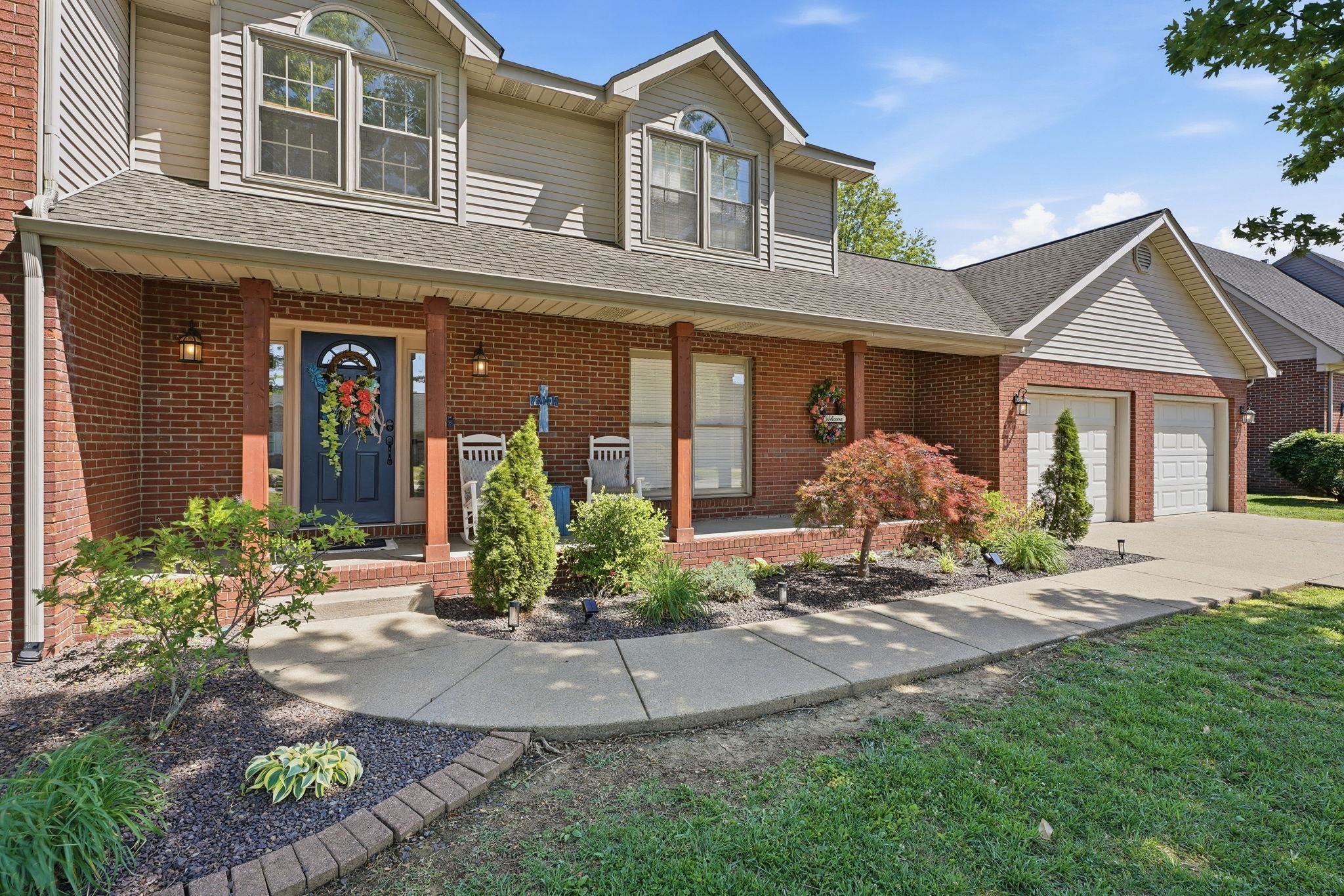 4002 Denise Dr
