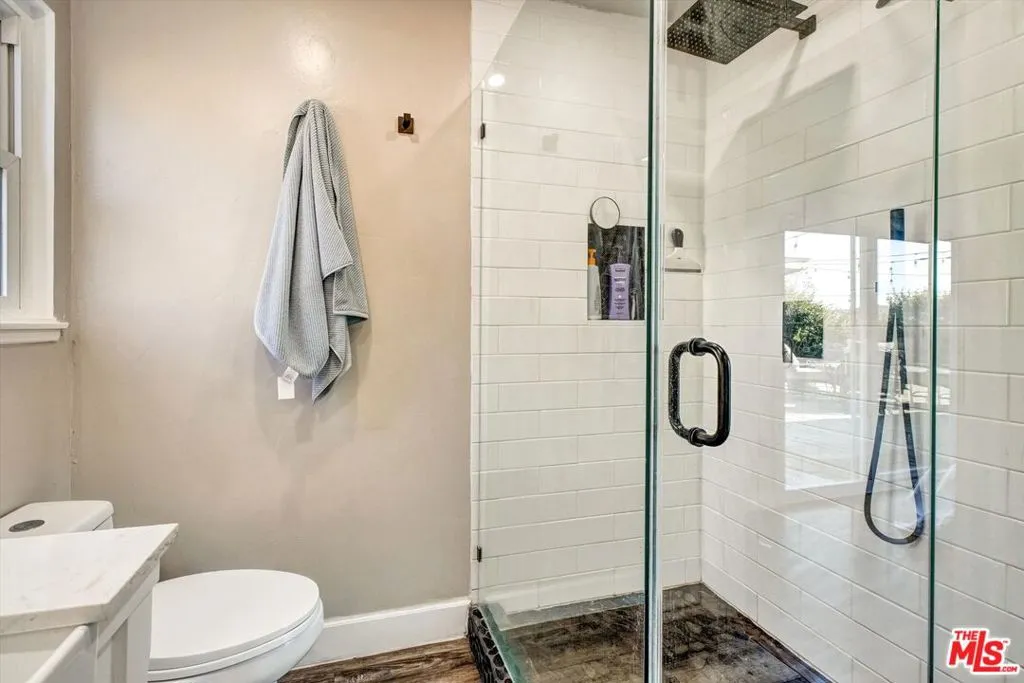 Newbury Park, California 91320, United States, 3 Bedrooms Bedrooms, ,2 BathroomsBathrooms,Residential,Pending,12314