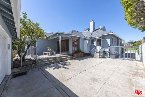 A home in North Hollywood