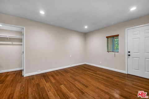 listing image 50