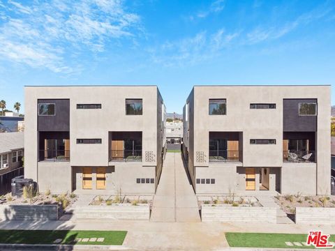 10827 Hartsook Street North Hollywood CA 91601