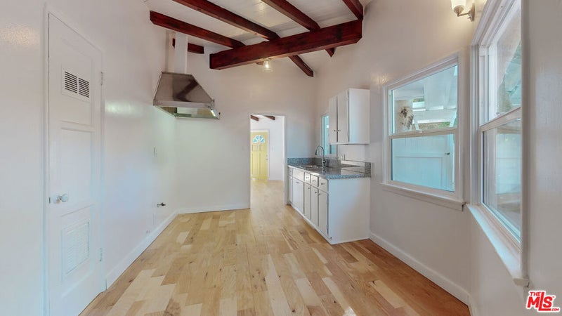 1414 N Beverly Glen Boulevard