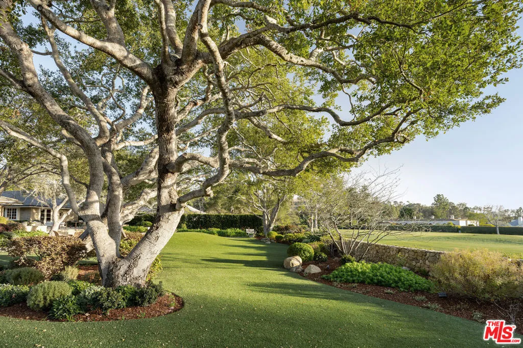 Santa Barbara, California 93108, United States, 3 Bedrooms Bedrooms, ,3 BathroomsBathrooms,Residential,Active,10106