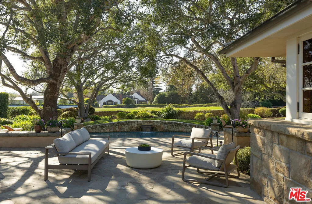 Santa Barbara, California 93108, United States, 3 Bedrooms Bedrooms, ,3 BathroomsBathrooms,Residential,Active,10106