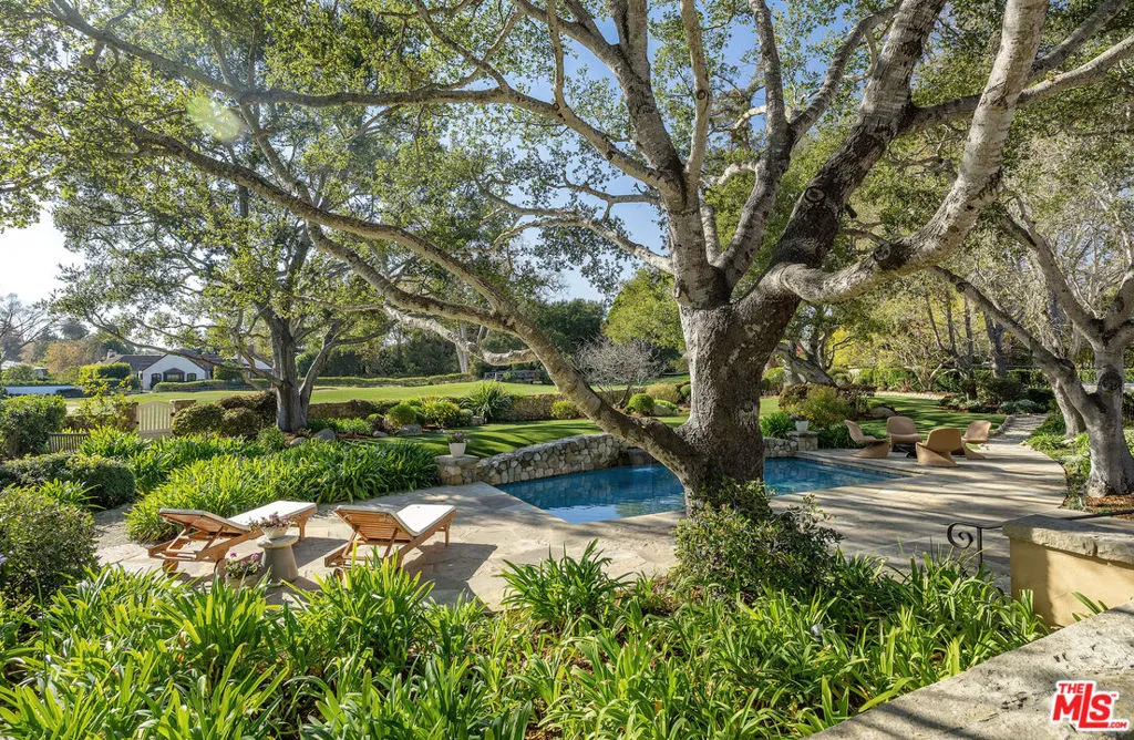 Santa Barbara, California 93108, United States, 3 Bedrooms Bedrooms, ,3 BathroomsBathrooms,Residential,Active,10106