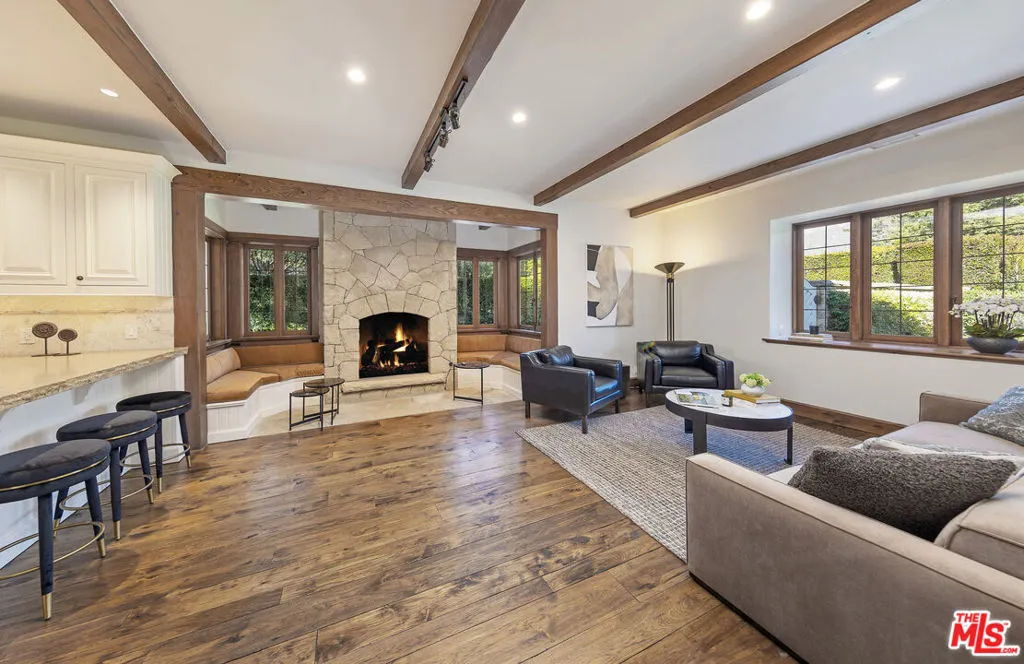 Santa Barbara, California 93108, United States, 3 Bedrooms Bedrooms, ,3 BathroomsBathrooms,Residential,Active,10106