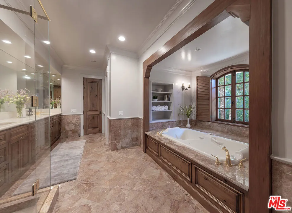 Santa Barbara, California 93108, United States, 3 Bedrooms Bedrooms, ,3 BathroomsBathrooms,Residential,Active,10106