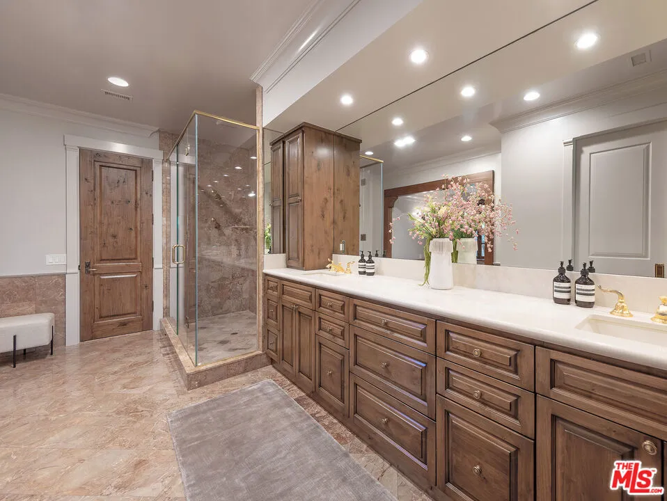 Santa Barbara, California 93108, United States, 3 Bedrooms Bedrooms, ,3 BathroomsBathrooms,Residential,Active,10106