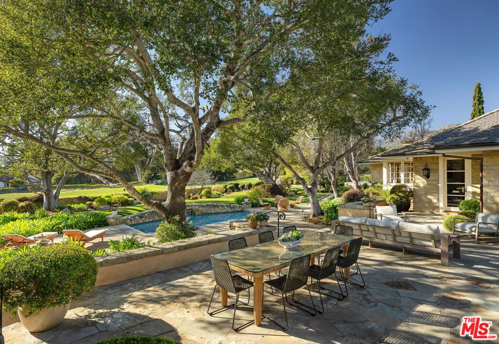 Santa Barbara, California 93108, United States, 3 Bedrooms Bedrooms, ,3 BathroomsBathrooms,Residential,Active,10106