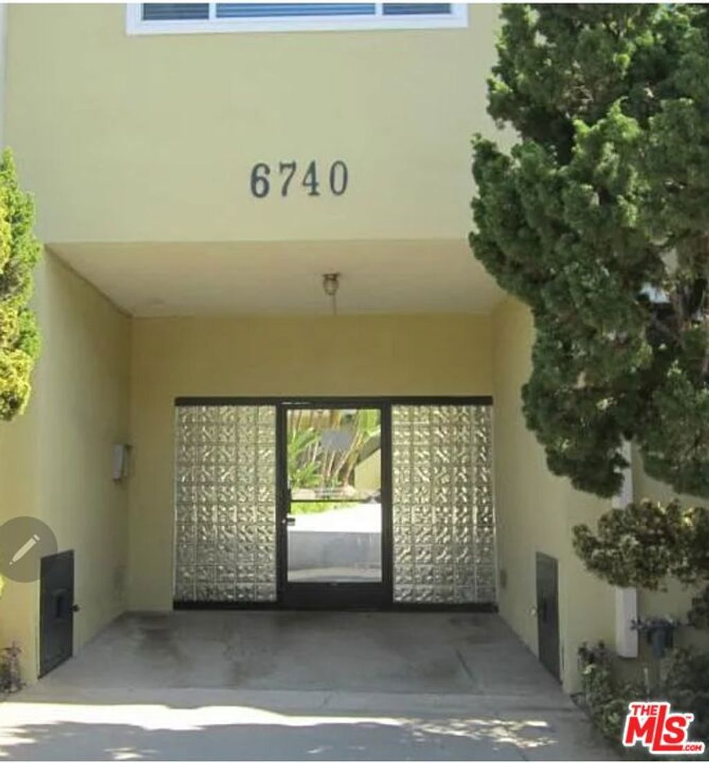 listing image 0