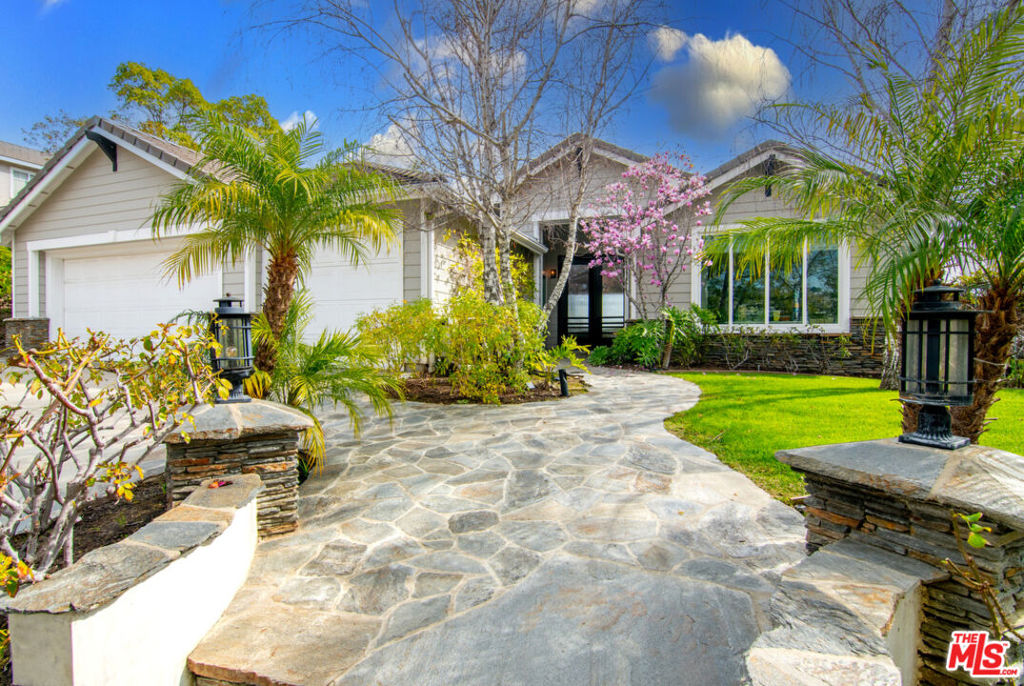 Properties 1 7526 Wiscasset Drive