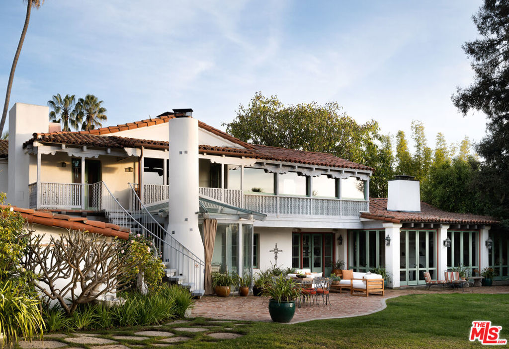 Properties 1 1707 San Vicente Boulevard