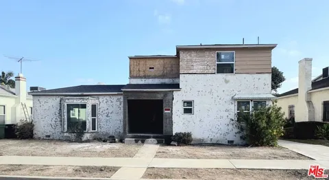 MLS: 25503943