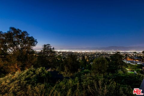 A home in Studio City