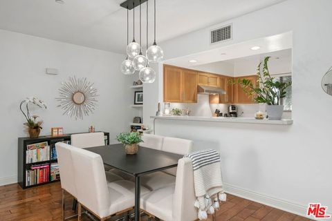 A home in Playa Del Rey