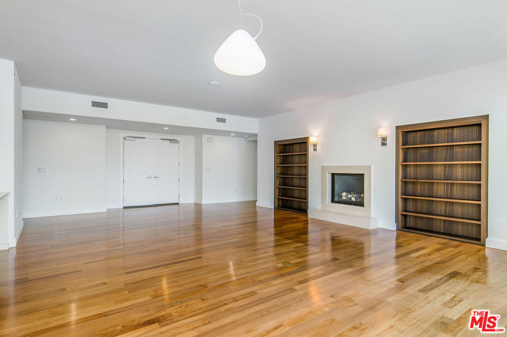 1 W Century Drive 24D