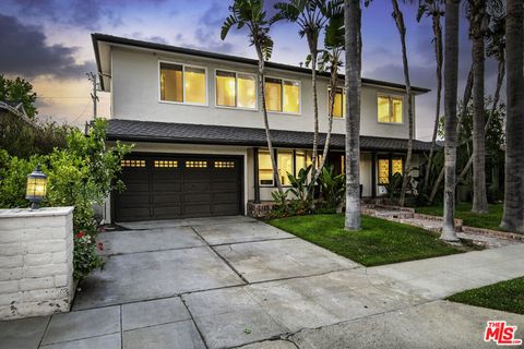 A home in Toluca Lake