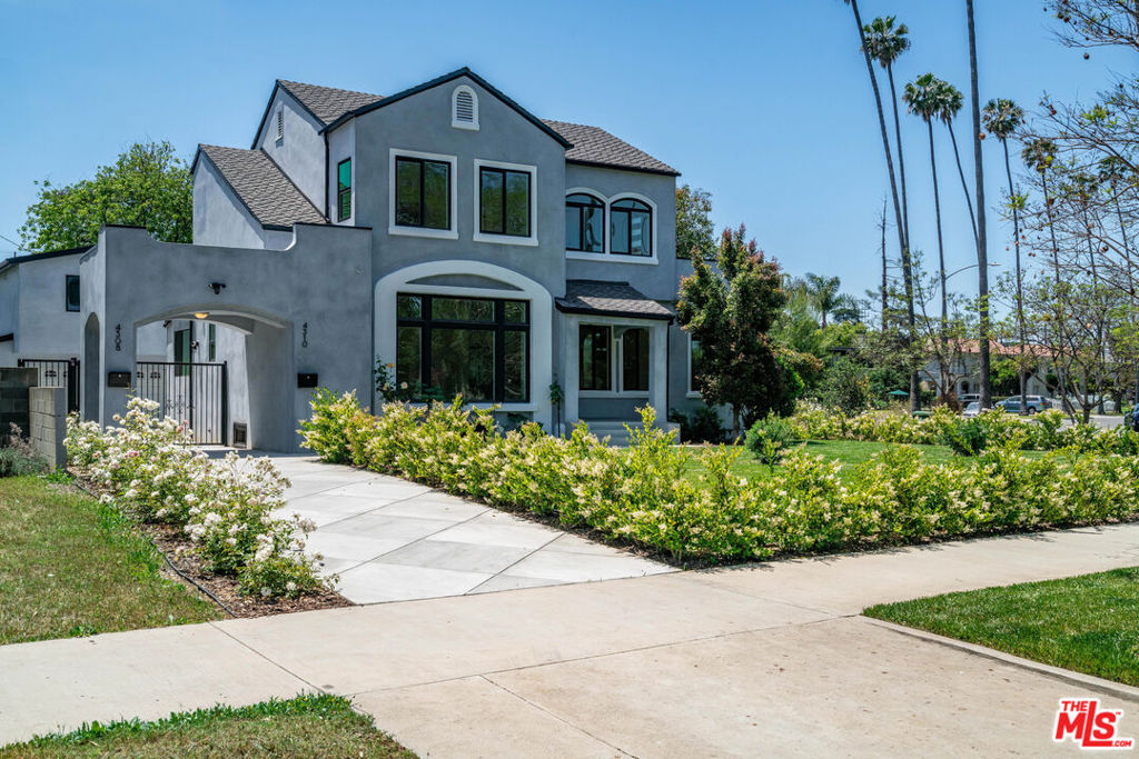 Properties 2 4308 Victoria Park Drive