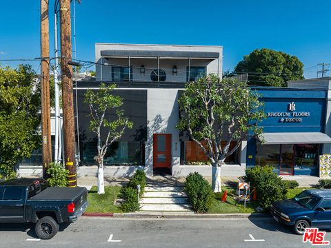 910 N La Cienega Boulevard Los Angeles CA 90069