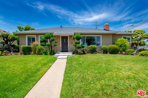 Single Family Residence in Los Angeles CA 7701 Anise Avenue.jpg