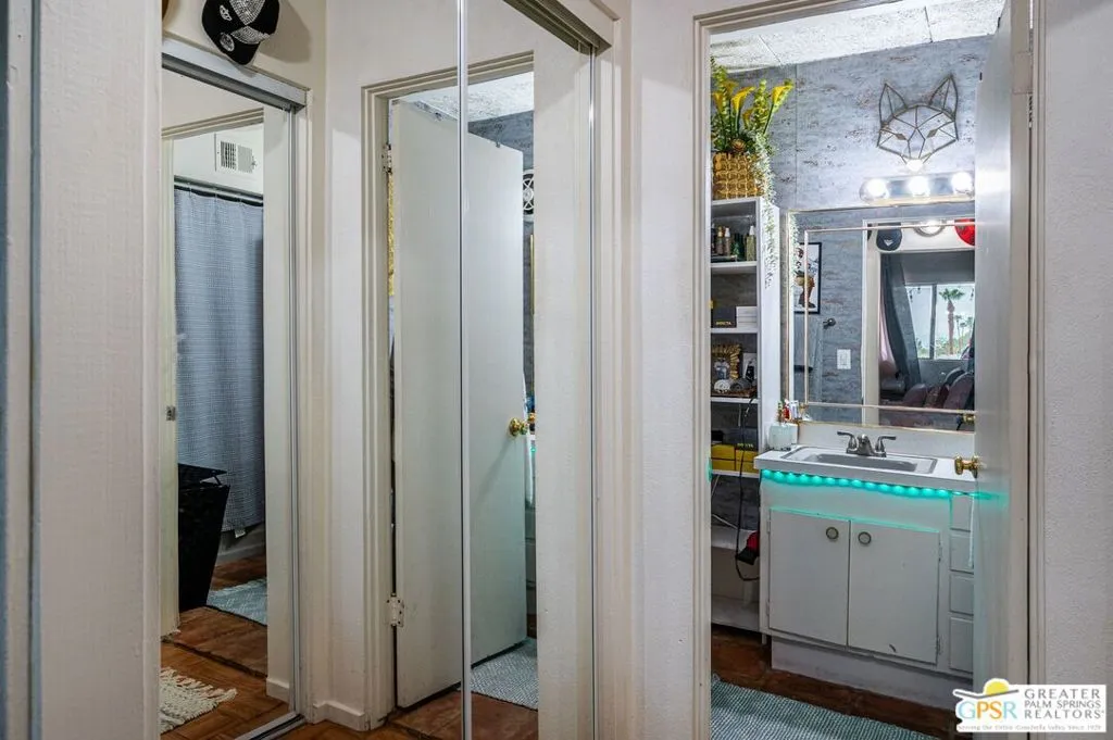 Rancho Mirage, California 92270, United States, 5 Bedrooms Bedrooms, ,4 BathroomsBathrooms,Residential,Active,50664