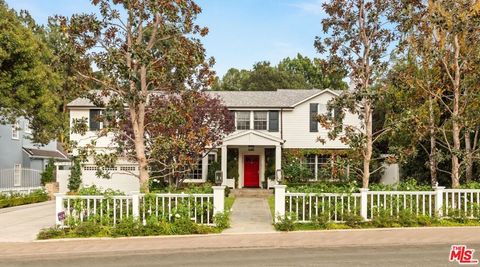 A home in Studio City