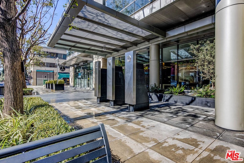 1155 S GRAND Avenue 1012