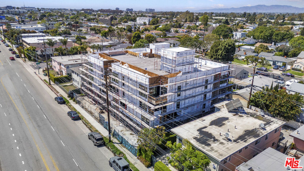 Properties 1 11867 Jefferson Boulevard