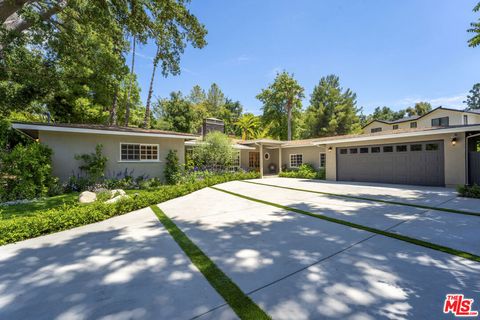 A home in Tarzana