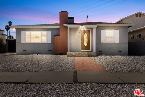 MLS: 25510329