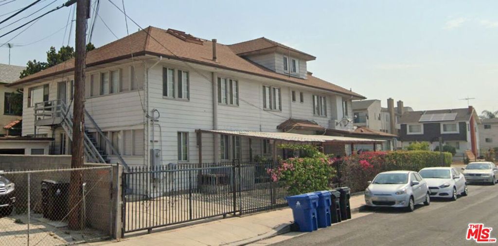 Properties 2 903 N Edgemont Street
