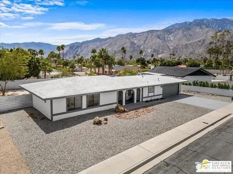 1233 E Racquet Club Road, Palm Springs, CA 92262 - MLS#: 25516349PS