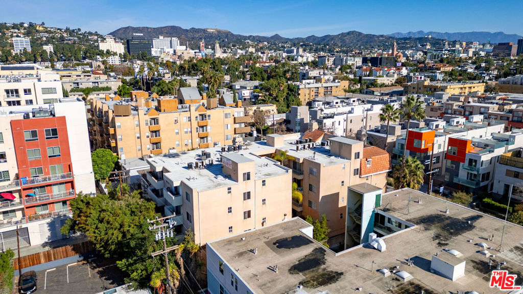 Properties 4 1215 N Sycamore Avenue