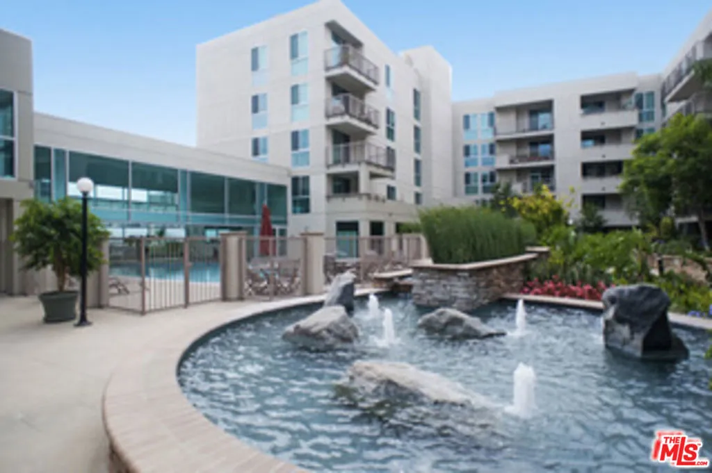 Los Angeles, California 90012, United States, 2 Bedrooms Bedrooms, ,2 BathroomsBathrooms,Residential,Active,109234